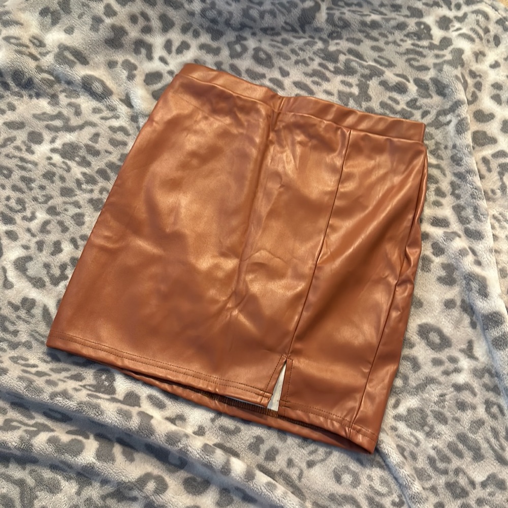 ❤️3 for $12❤️ fashion nova mini skirt